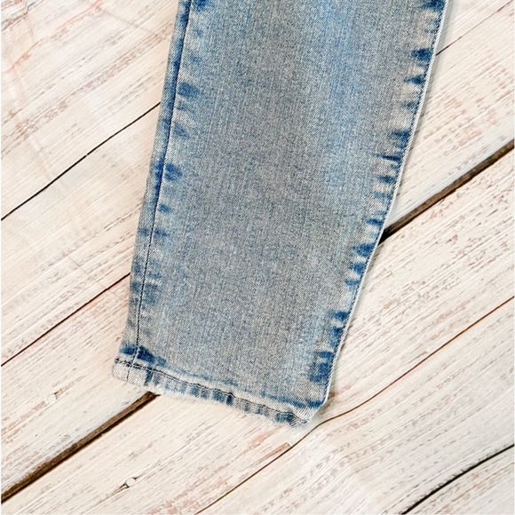 ⚡️GOOD AMERICAN GOOD LEGS SKINNY JEANS - Picture 4 of 9